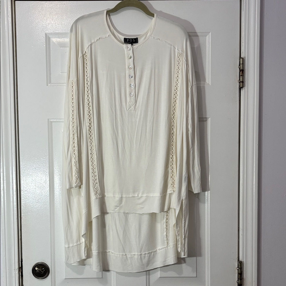 POL brand tunic Size Medium (fits oversized
